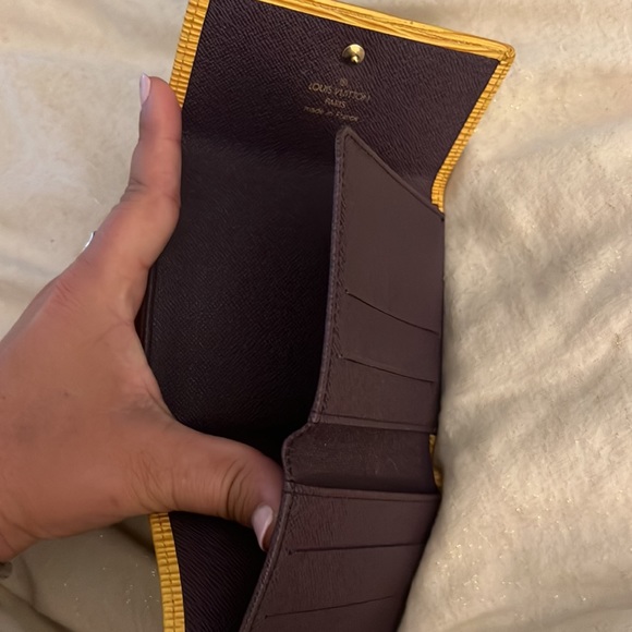 2017 leather Elise epi wallet - Picture 6 of 6